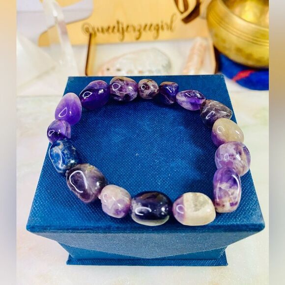 Purple Chevron Dream Amethyst Gemstone Nugget Bead Unisex Stretch Bracelet - Picture 5 of 5